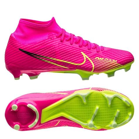 rode nike voetbalschoenen|roze nike schoenen.